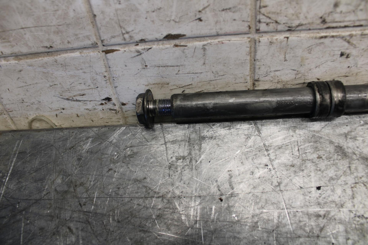 2008 Honda CBR600RR FRONT WHEEL RIM AXLE PIVOT BOLT 44301-MFJ-D00 BB542