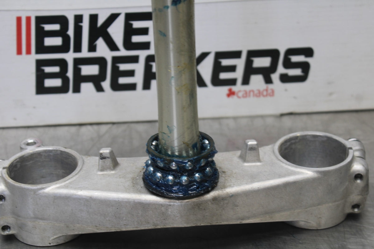 11-26 SUZUKI GSXR750 FRONT FORKS CLAMP LOWER TRIPLE TREE STEM BB900