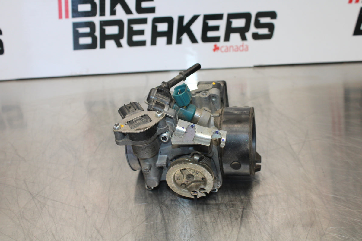 15-16 HONDA CB300F MAIN FUEL INJECTORS / THROTTLE BODIES BB150