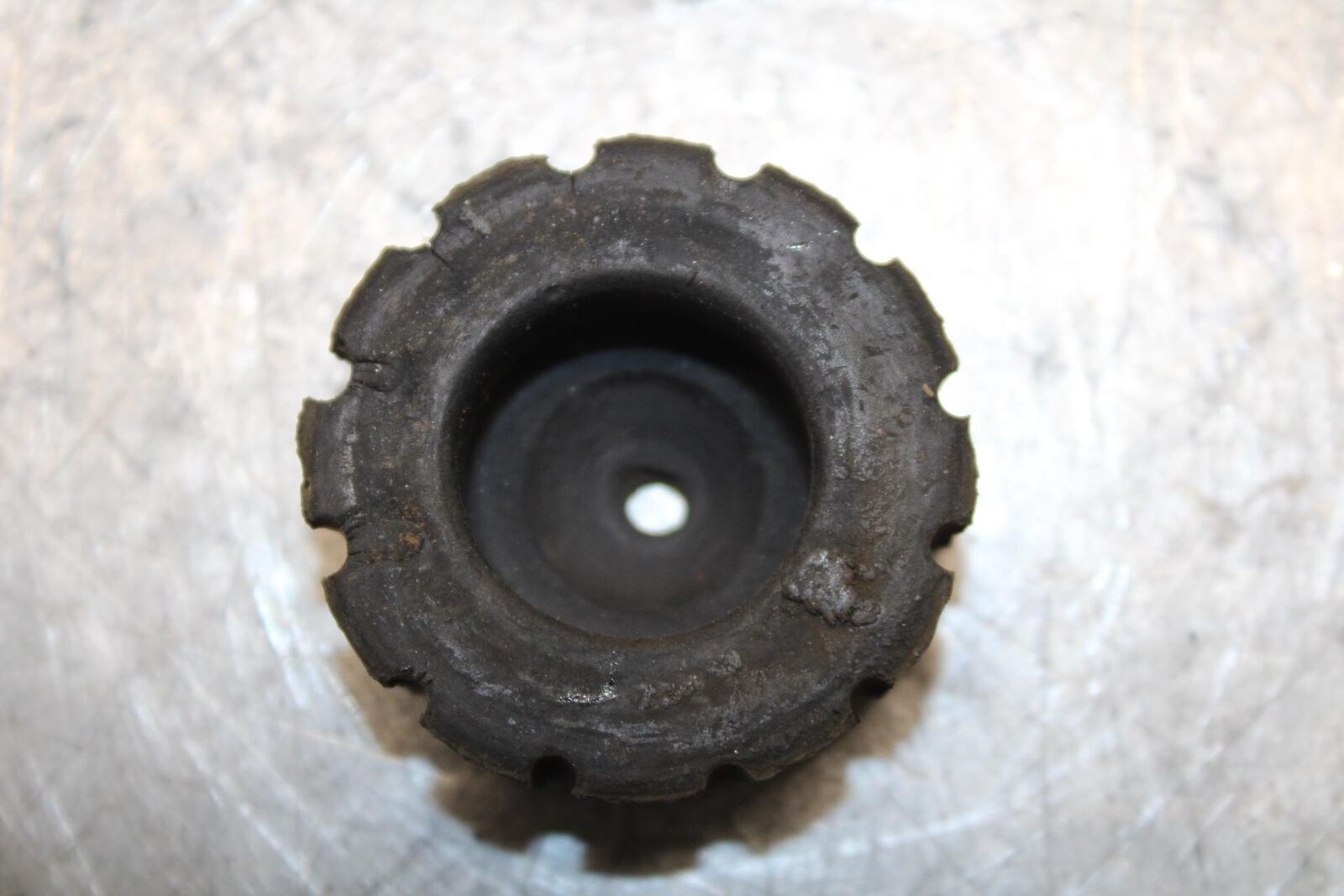 1974 Yamaha RD350 GAS TANK RUBBER DAMPER PAIR BB53