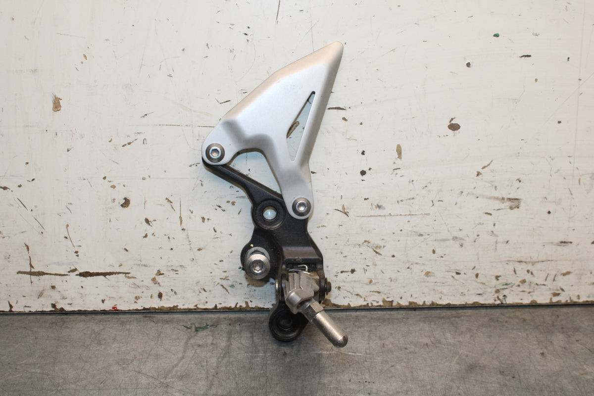 18-23 KAWASAKI NINJA 400 EX400 ABS LEFT REARSET REAR SET FOOT PEG REST BB747