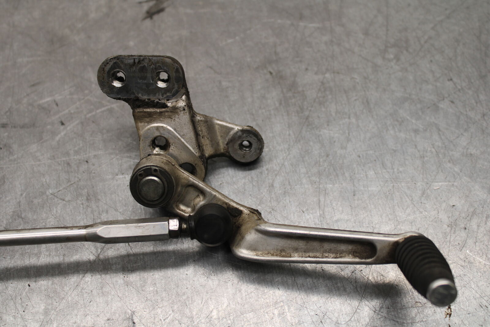 08-09 SUZUKI GSXR600 SHIFTER LINKAGE SHIFT LINK PEDAL BB728