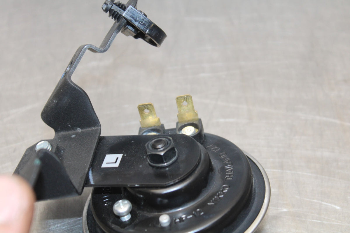 18-23 KAWASAKI NINJA 400 EX400 ABS HORN SIGNAL BB192