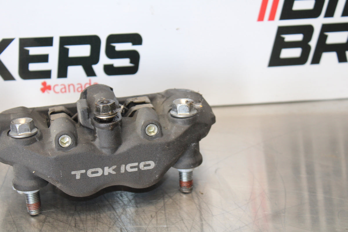 05-06 HONDA CBR600RR RIGHT LEFT FRONT BRAKE CALIPER SET PAIR CALIPERS BB159