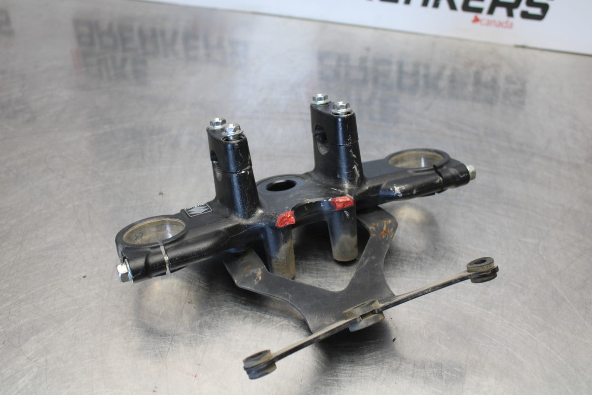 10 SUZUKI SV650 FORKS UPPER TRIPLE TREE CLAMP BB181