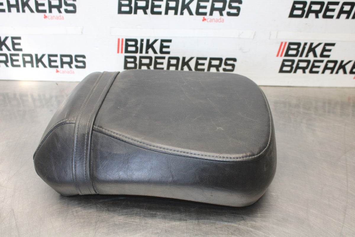 05-09 SUZUKI BOULEVARD C90 REAR BACK PASSENGER SEAT BB918