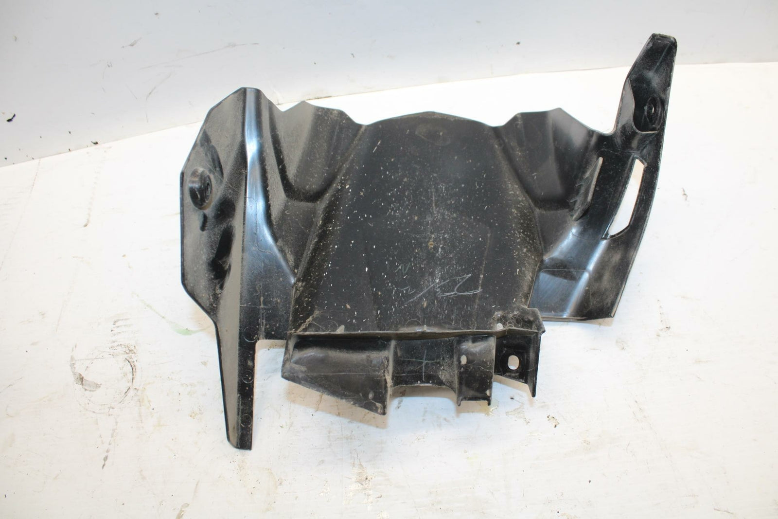 17-20 KAWASAKI NINJA 650 EX650 ABS REAR BACK WHEEL TIRE HUGGER FENDER BB277