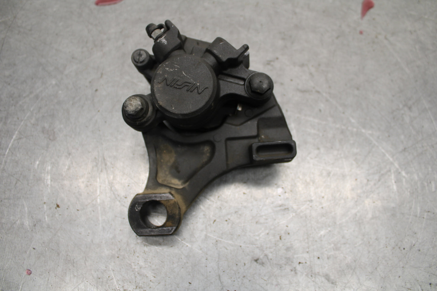 09-11 TRIUMPH DAYTONA 675 REAR BACK BRAKE CALIPER W MOUNT BRACKET BB652