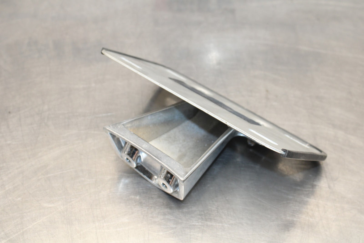 05-09 SUZUKI BOULEVARD C90 LICENSE PLATE BRACKET BB791