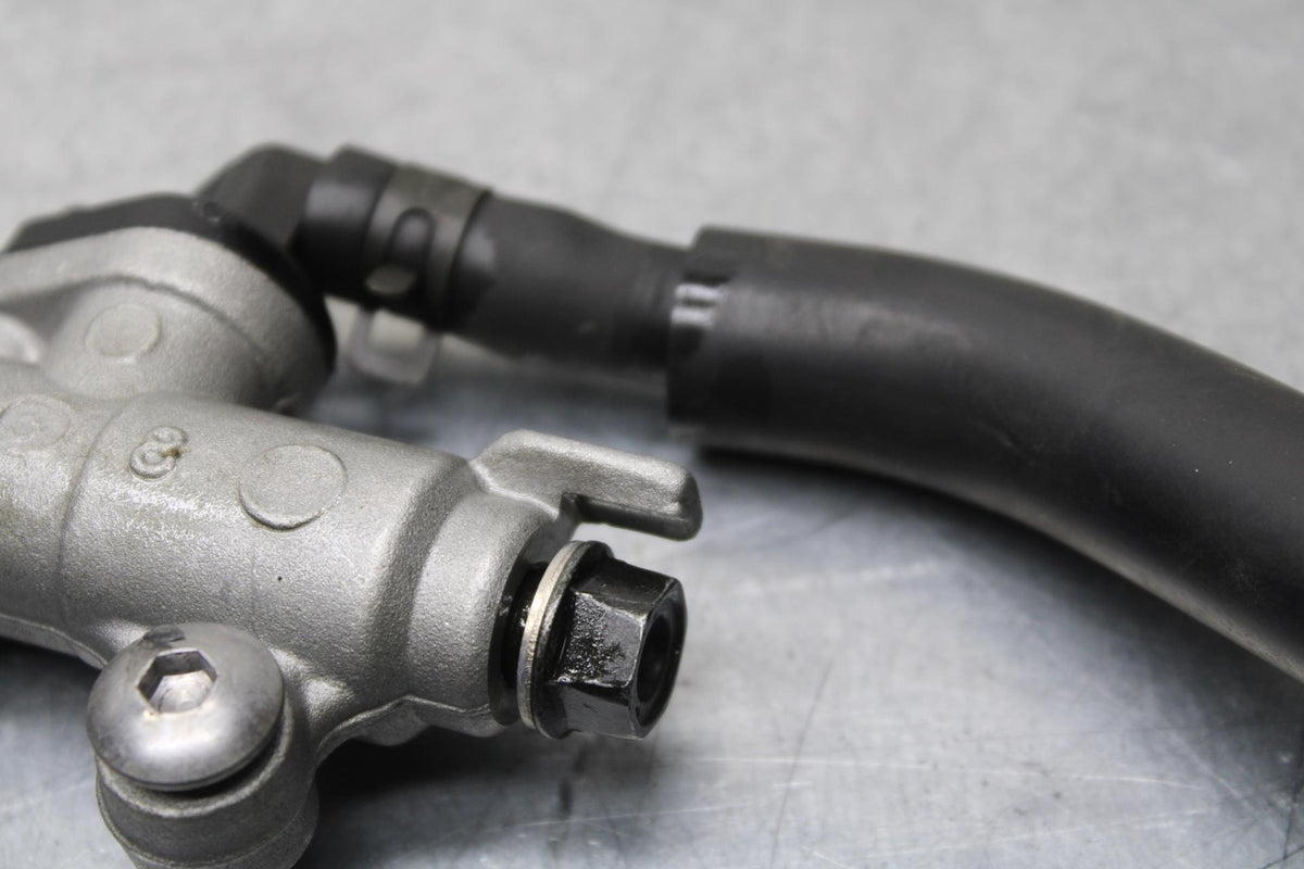 01-06 HONDA CBR600F4I REAR BACK BRAKE MASTER CYLINDER W RESERVOIR BB626