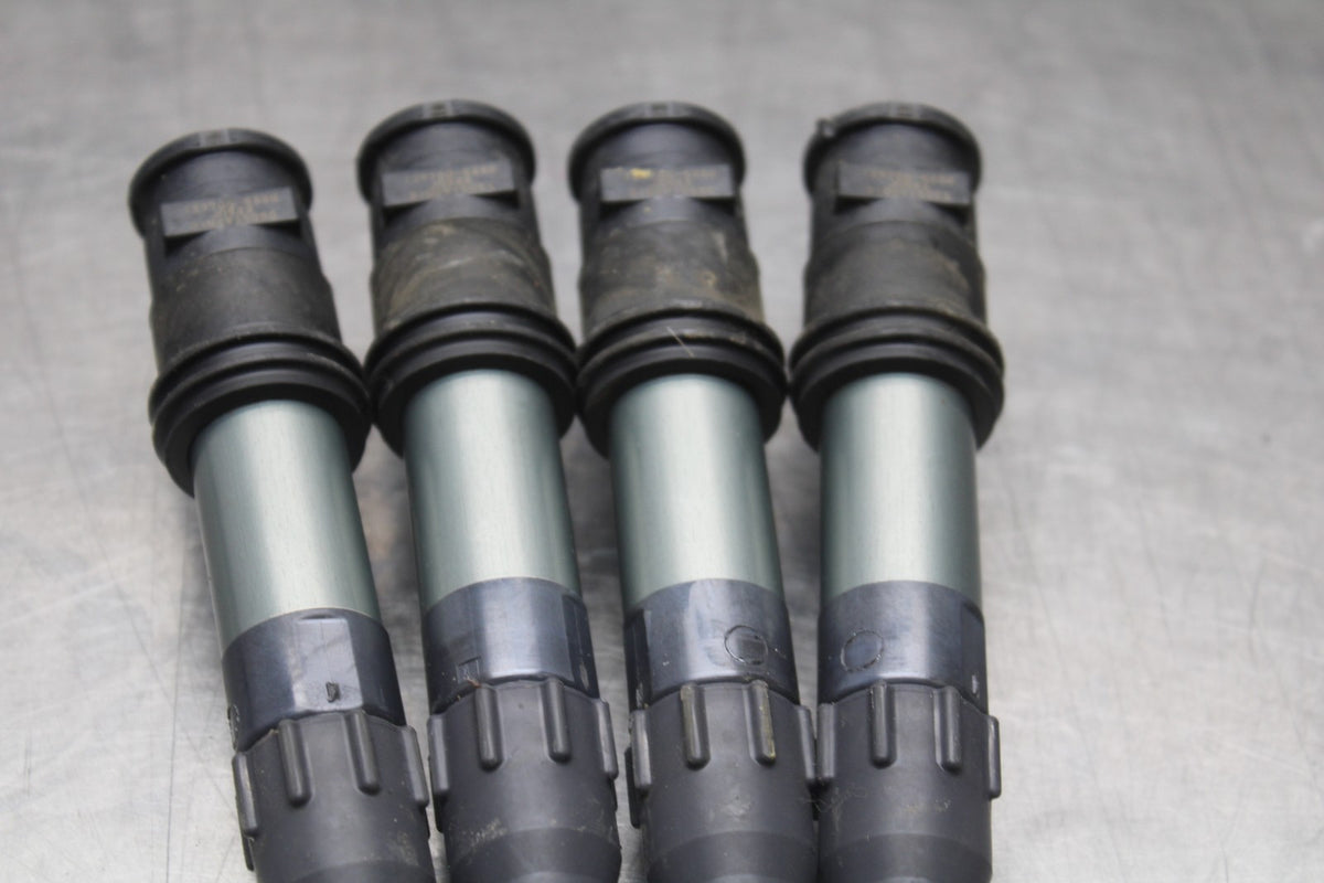 09 SUZUKI GSXR1000 IGNITION COILS COIL SPARK PLUG CAPS BB777
