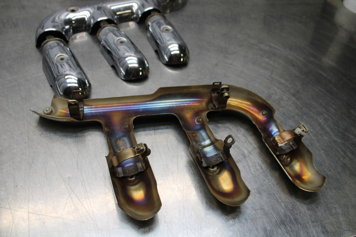05 TRIUMPH ROCKET III EXHAUST HEADER HEAT SHIELD COVER GUARD BB186