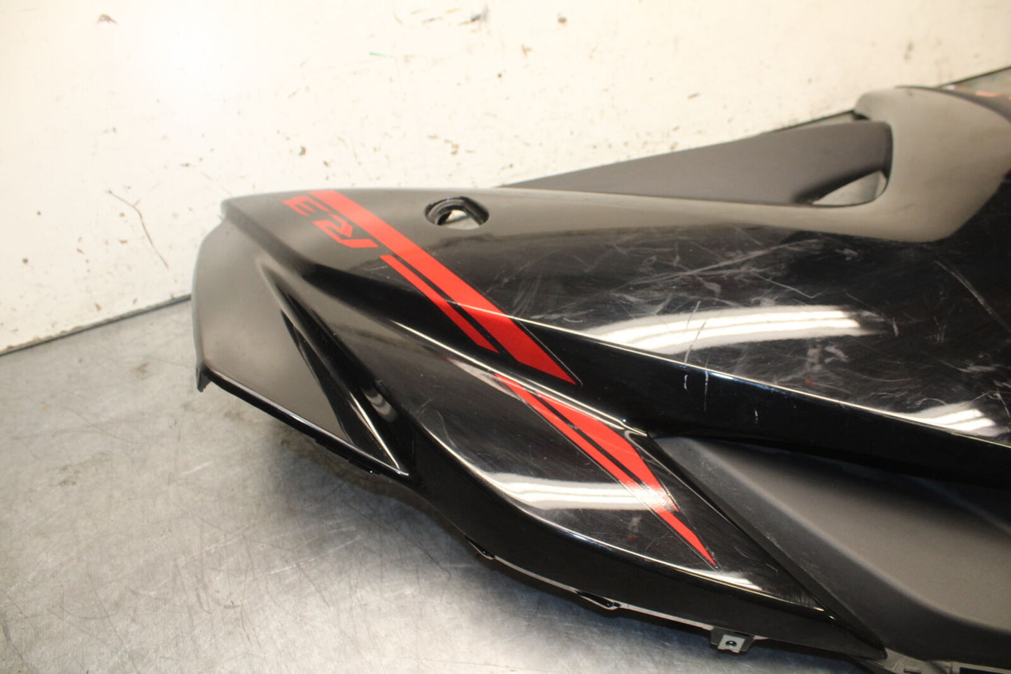 15-17 YAMAHA YZF R3 RIGHT LOWER MID UPPER SIDE FAIRING COWL  BB526