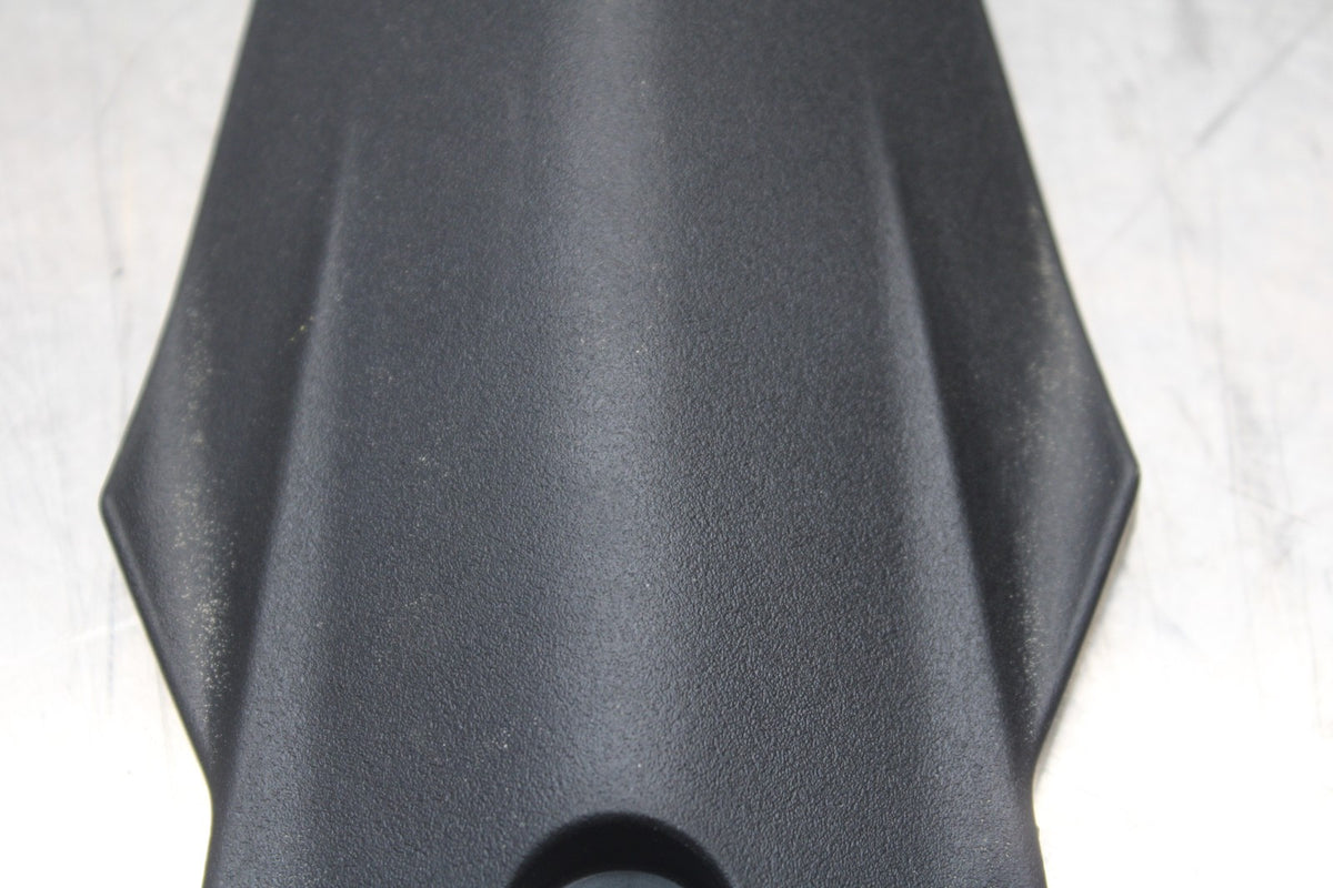 22-25 YAMAHA YZF R7 CENTER REAR BACK TAIL FAIRING COVER TRIM COWL BB769