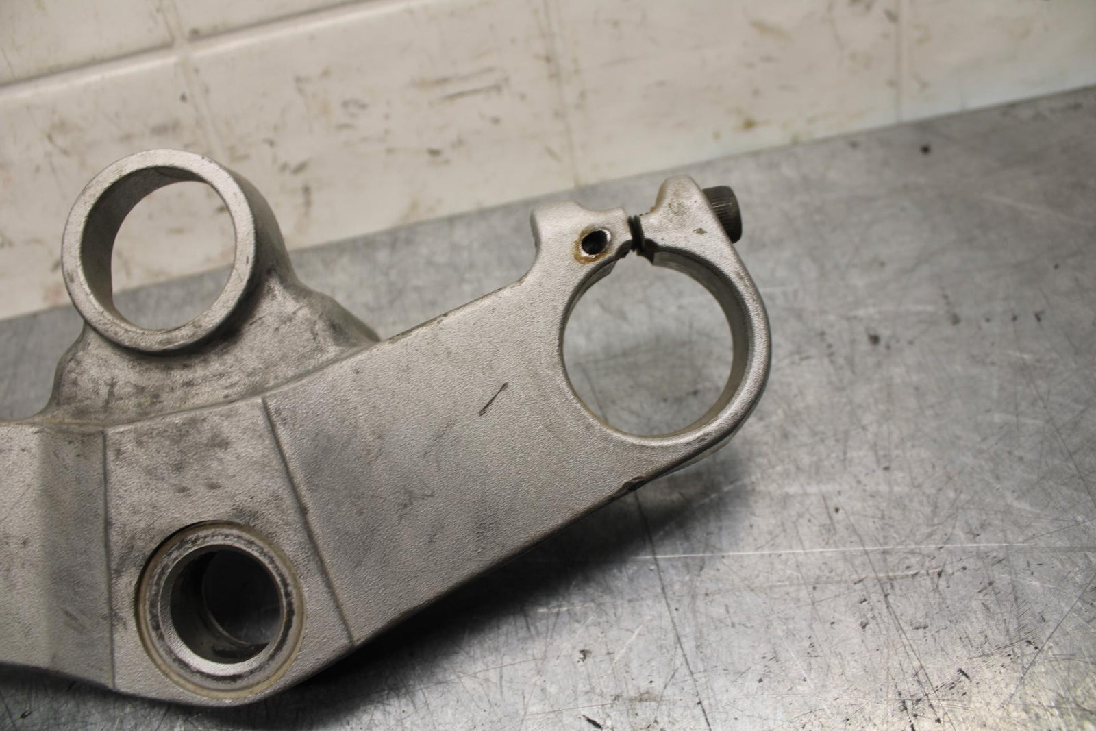 89-90 YAMAHA FZR600 FORKS UPPER TRIPLE TREE CLAMP BB76