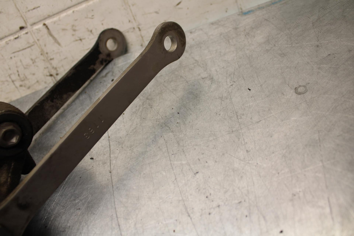 2003 Kawasaki Ninja ZX6RR ZX600K REAR DOGBONE SHOCK LINKAGE LINK BB66