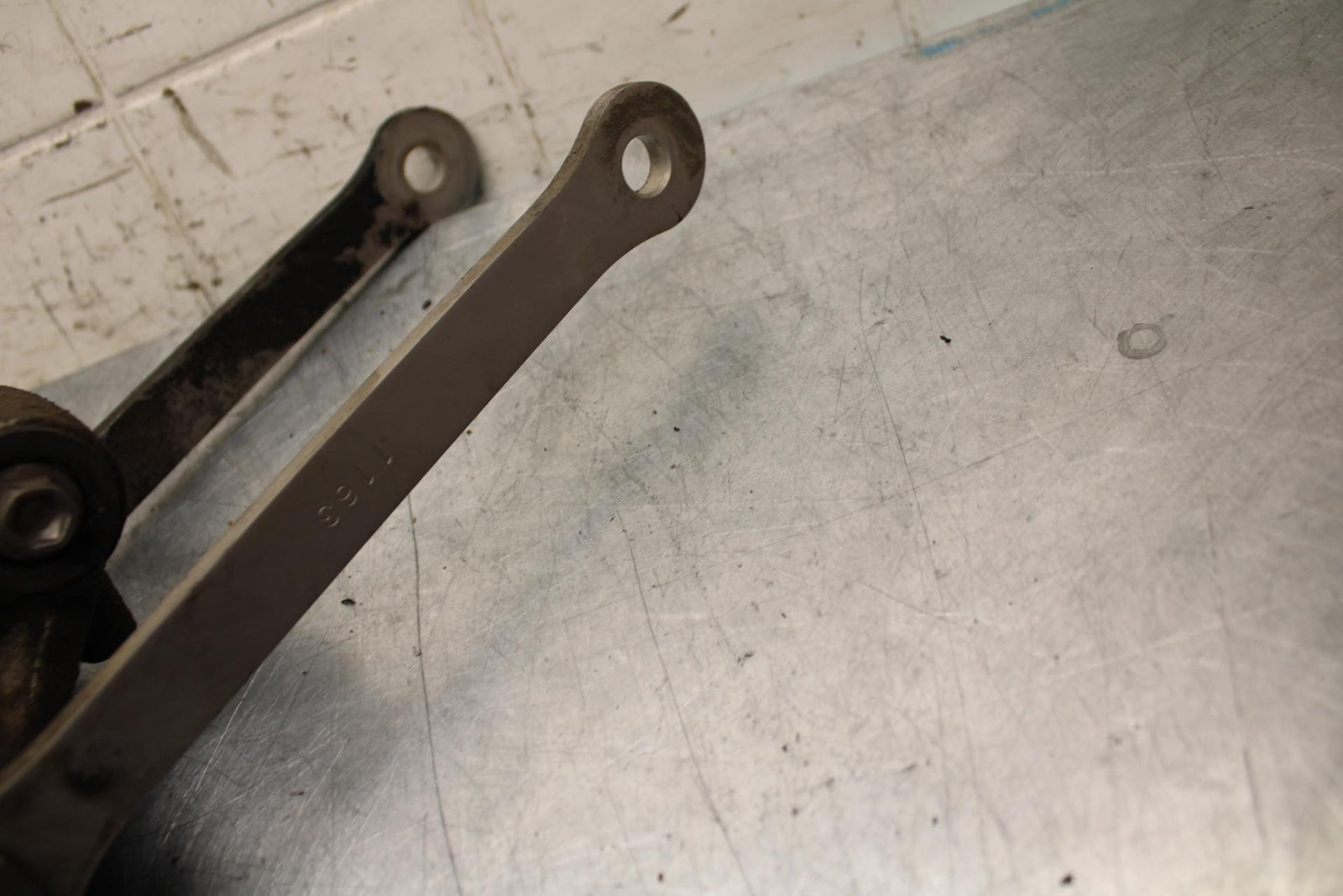 2003 Kawasaki Ninja ZX6RR ZX600K REAR DOGBONE SHOCK LINKAGE LINK BB66