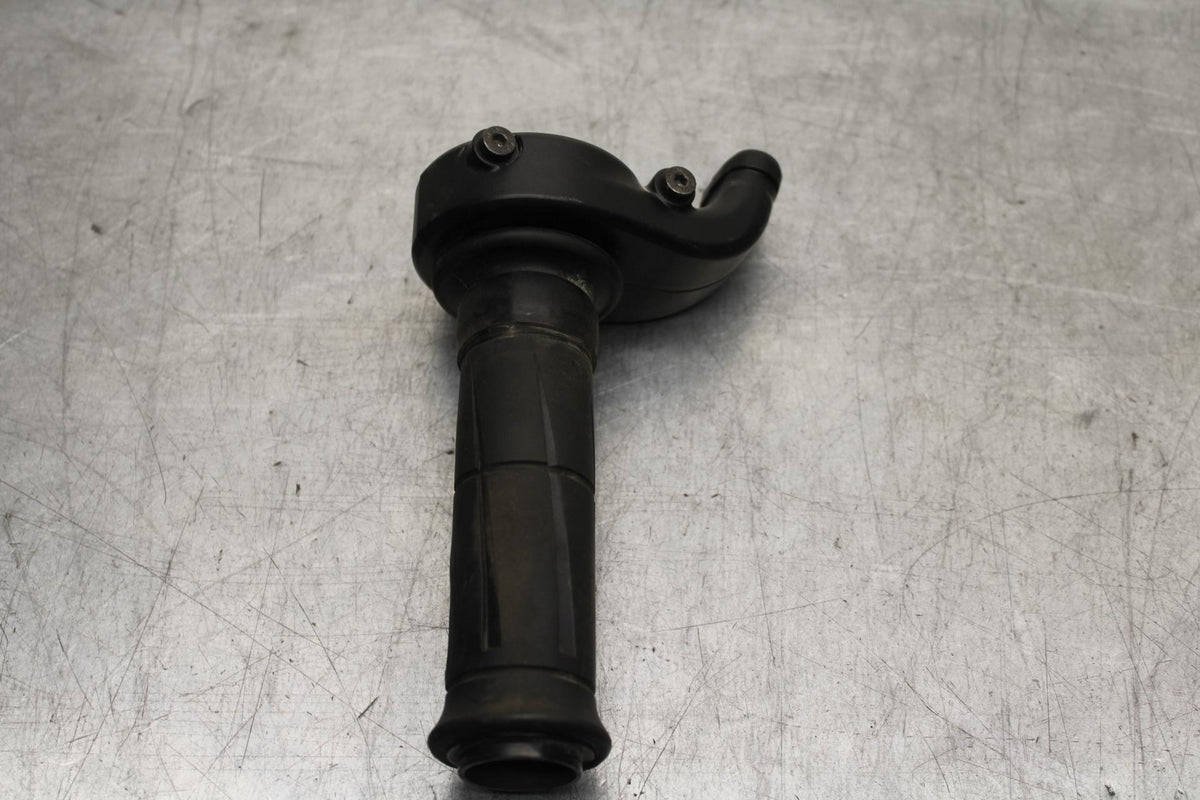16-20 KAWASAKI ZX10R THROTTLE CABLE LINE HOUSING GUIDE BB591