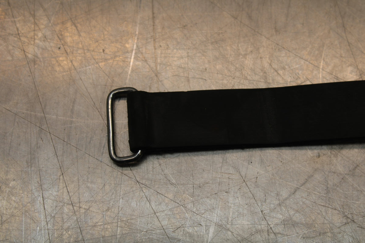 22-25 YAMAHA YZF R7 BATTERY HOLD DOWN CLAMP STRAP BB850