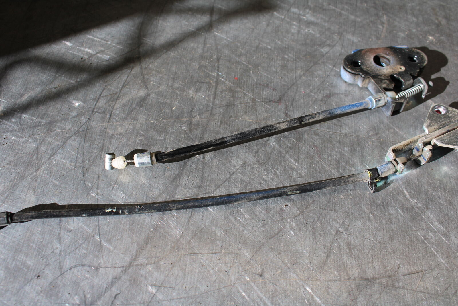 19-22 KAWASAKI Z400 REAR & FRONT SEAT LATCH LOCK ASSEMBLY BB708