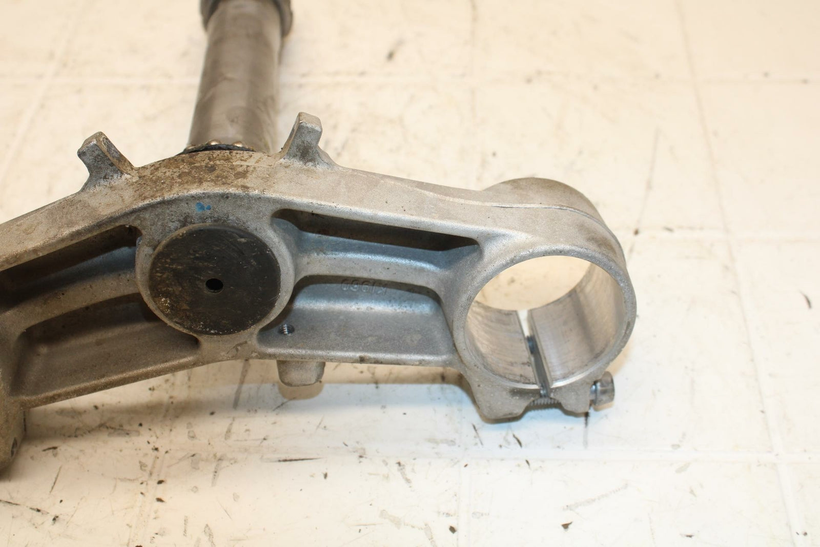 13-17 KAWASAKI NINJA ZX6R ZX636E FRONT FORKS CLAMP LOWER TRIPLE TREE STEM BB409