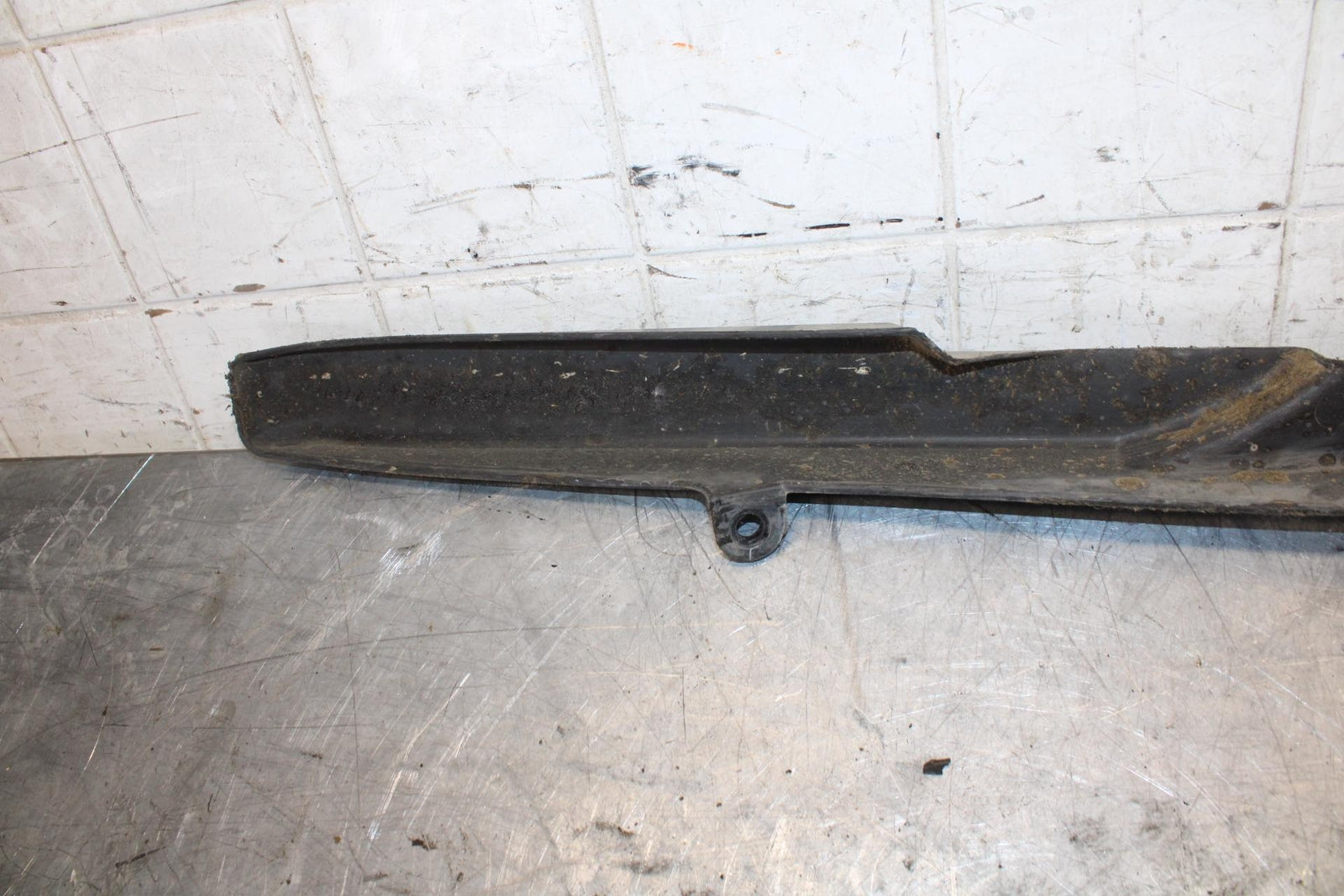2011 Honda CBR600RR REAR BACK DRIVE CHAIN GUARD COVER SHIELD 40510-MEE-010 BB520