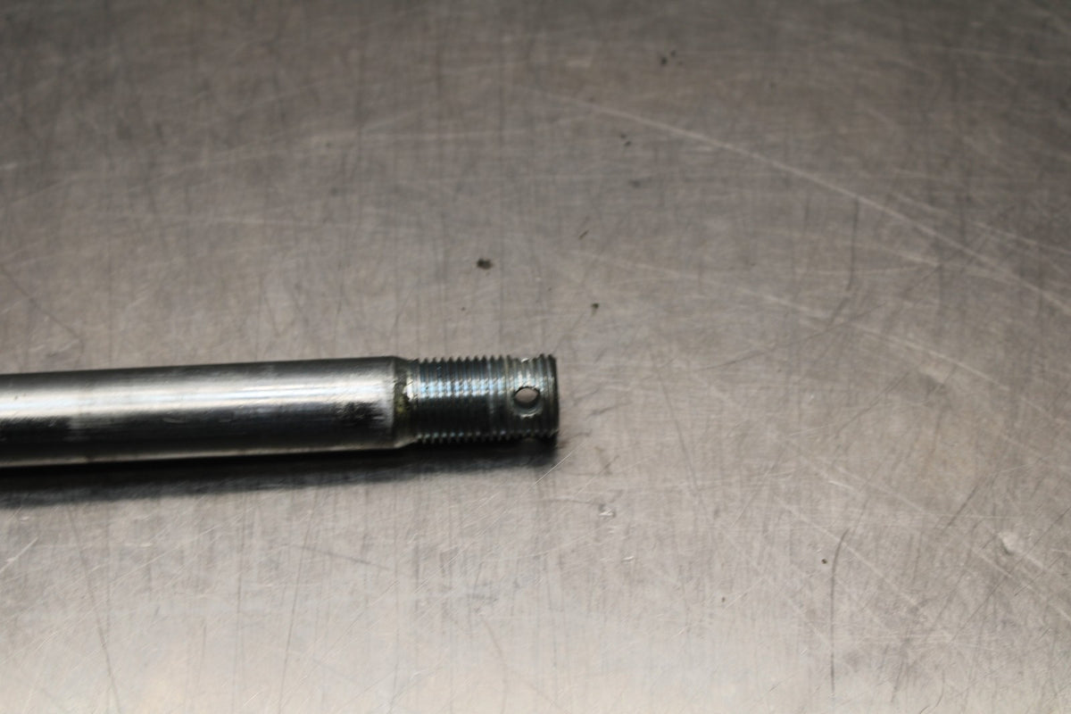18-26 KAWASAKI Z400 FRONT WHEEL RIM AXLE PIVOT BOLT BB852