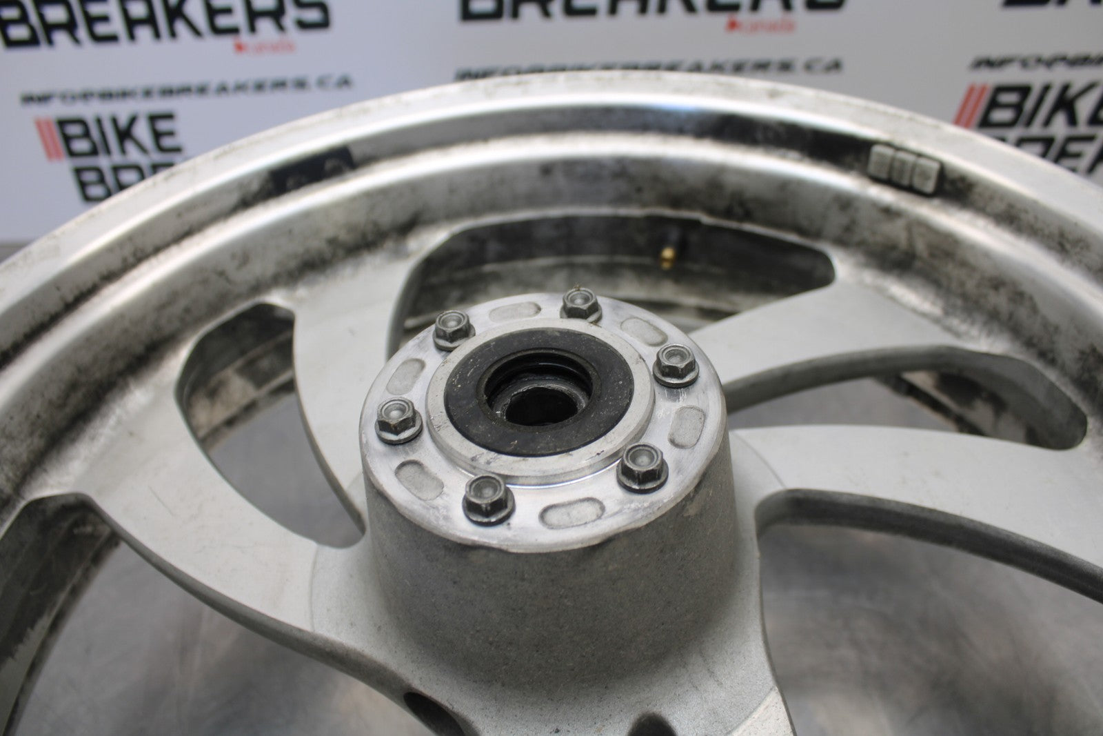 05-06 VICTORY KINGPIN DELUXE REAR WHEEL BACK RIM BB195