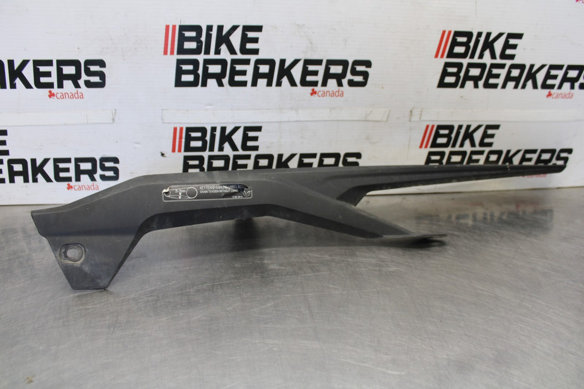 19 BMW F750GS REAR BACK DRIVE CHAIN GUARD COVER SHIELD BB938