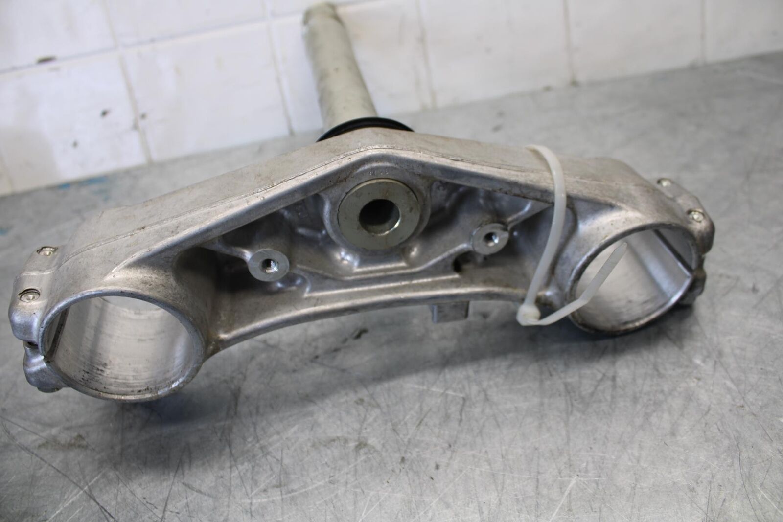 15-21 SUZUKI GSXR600 FRONT FORKS CLAMP LOWER TRIPLE TREE STEM BB437 #A