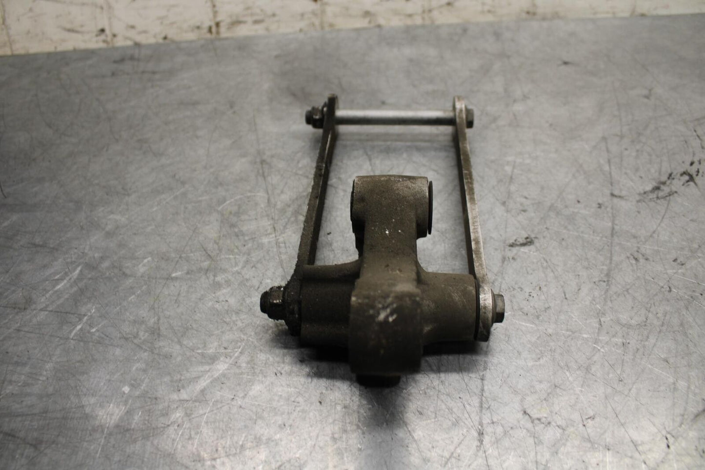 2009 Kawasaki Ninja ZX6R ZX600R REAR DOGBONE SHOCK LINKAGE LINK BB548