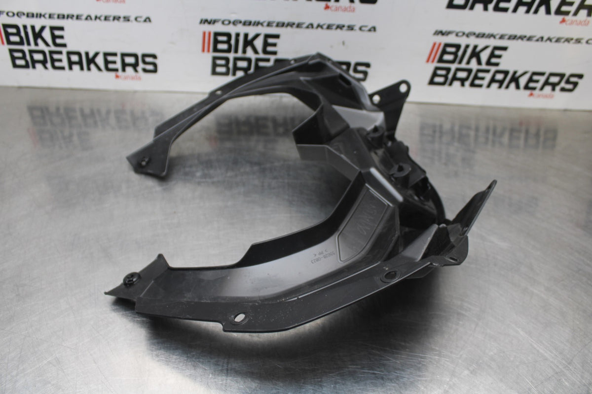24-25 KAWASAKI NINJA ZX4R FRONT UPPER INNER FAIRING COWL SHROUD BB827