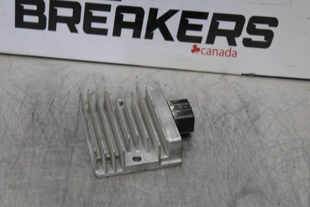 24-25 KAWASAKI NINJA ZX4R RECTIFIER VOLTAGE REGULATOR BB174