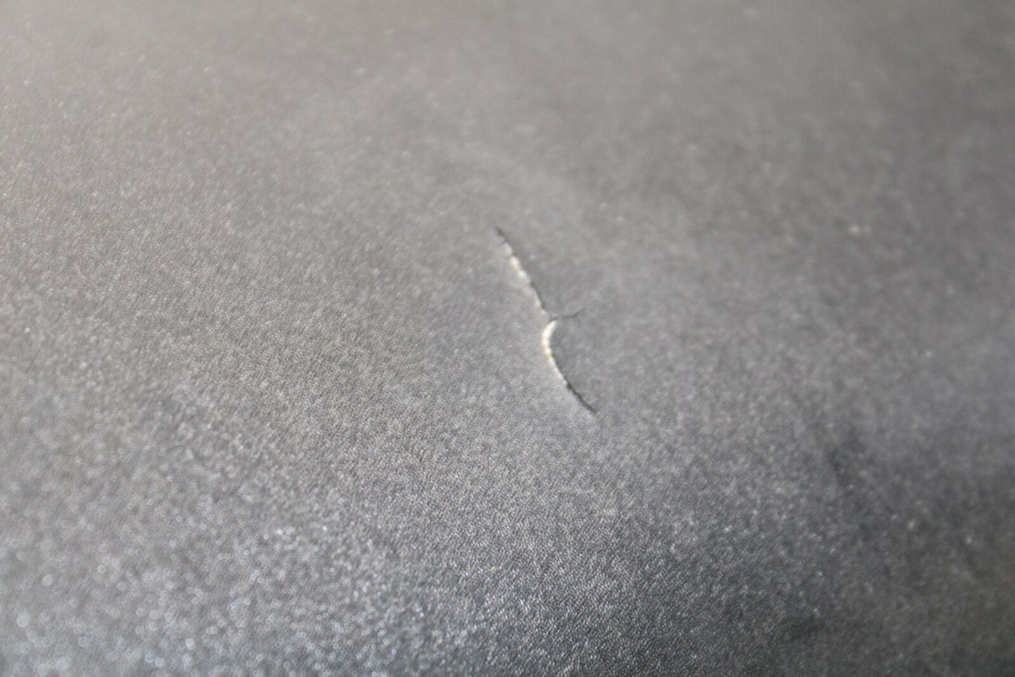 2007 Yamaha YZF R1 FRONT DRIVERS SEAT PAD SADDLE PILLION 4C8-24710-00-00 BB483