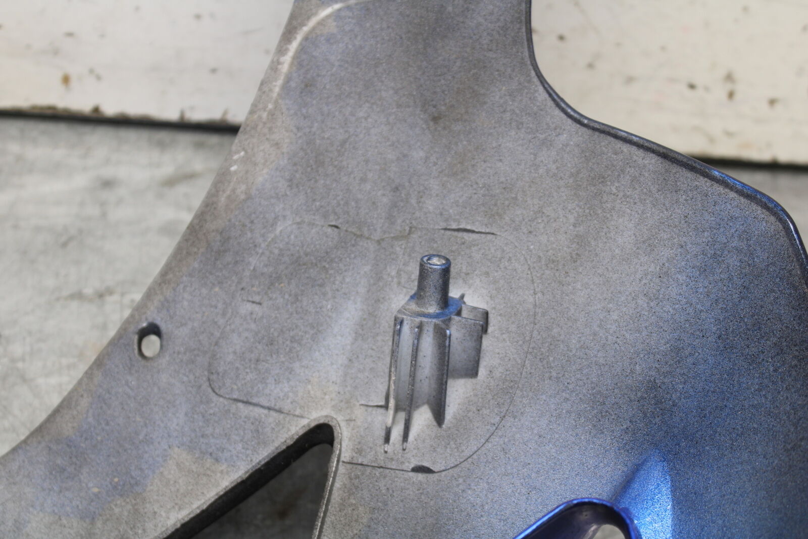 04-05 SUZUKI GSXR600 FRONT UPPER NOSE FAIRING COWL SHROUD BB658