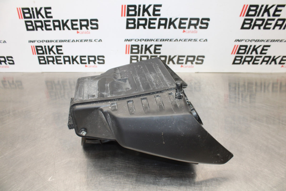 22-25 YAMAHA YZF R7 AIRBOX AIR INTAKE FILTER BOX BB182