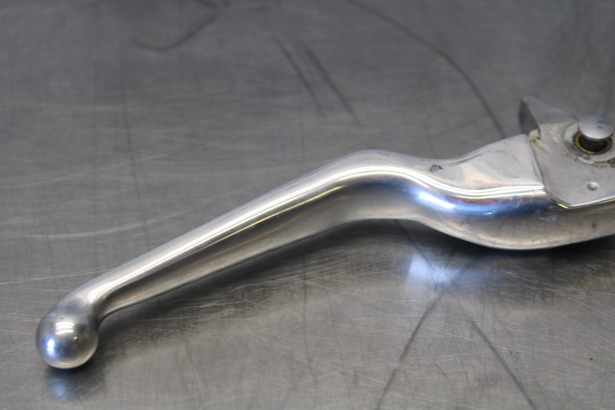 22 HARLEY-DAVIDSON SOFTAIL RIGHT CLIPON HANDLEBAR BRAKE LEVER BB859