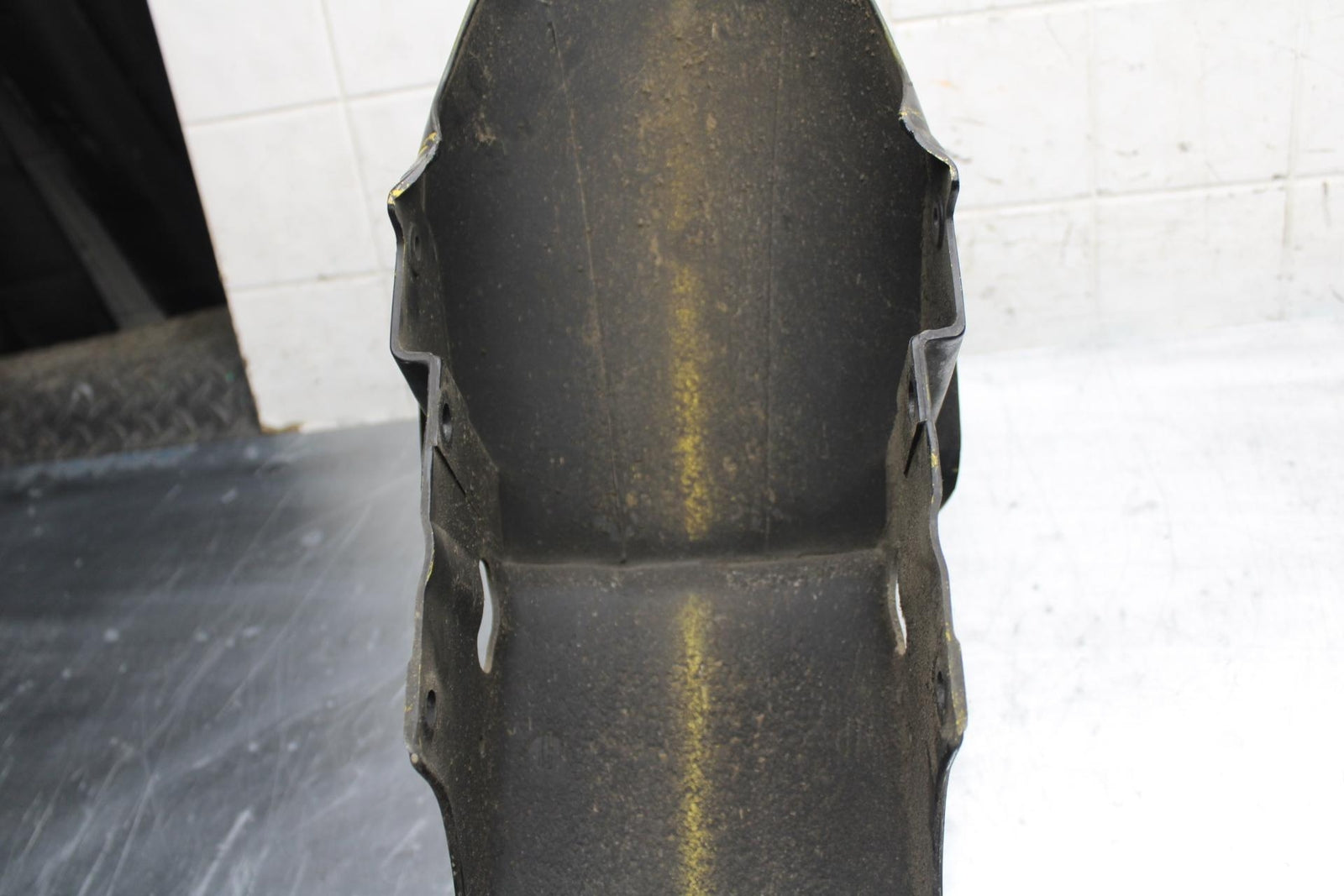 00-02 KAWASAKI NINJA ZX6R ZX600J FRONT WHEEL FENDER FAIRING 35004-1421-E1 BB489