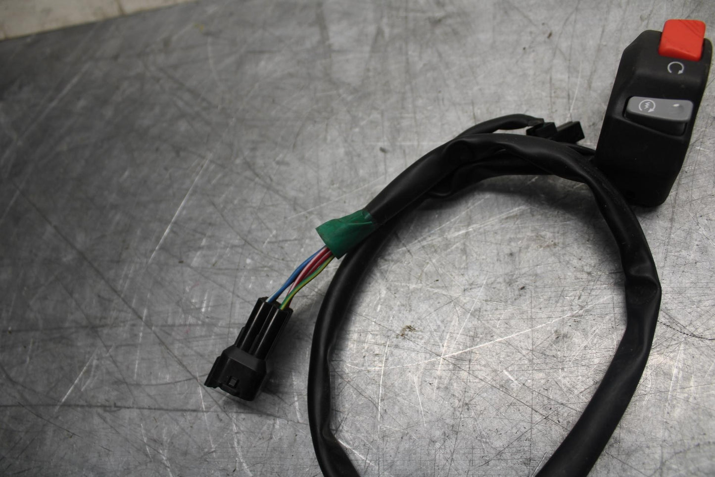 2016 Kawasaki Ninja ZX6R  RIGHT CLIP ON HANDLE KILL OFF START SWITCH BB409