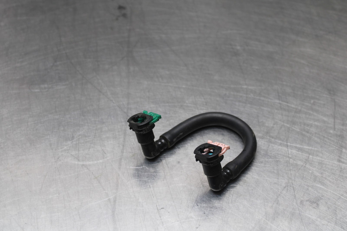 20-25 SUZUKI GSXR750 FUEL HOSE GAS LINE TUBE PIPE BB810
