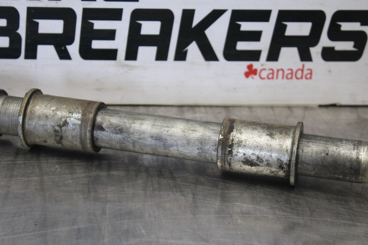 03 KAWASAKI VULCAN 1600 FRONT WHEEL RIM AXLE PIVOT BOLT BB865