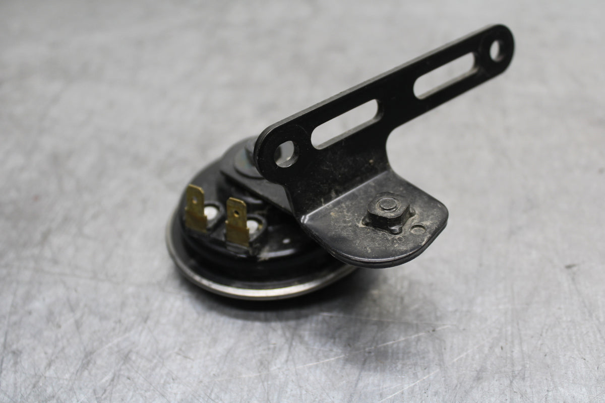 22-24 YAMAHA XSR900 HORN SIGNAL BB710