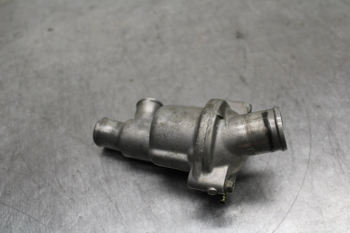 00-01 YAMAHA YZF R1 THERMOSTAT W HOUSING ASSEMBLY BB755