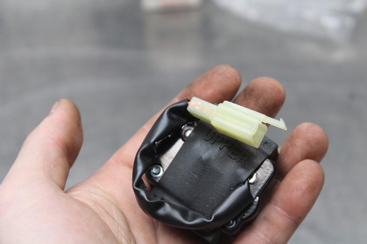 00-02 KAWASAKI NINJA ZX6R NOS TIP OVER BANK ANGLE CRASH SENSOR SWITCH  BB750