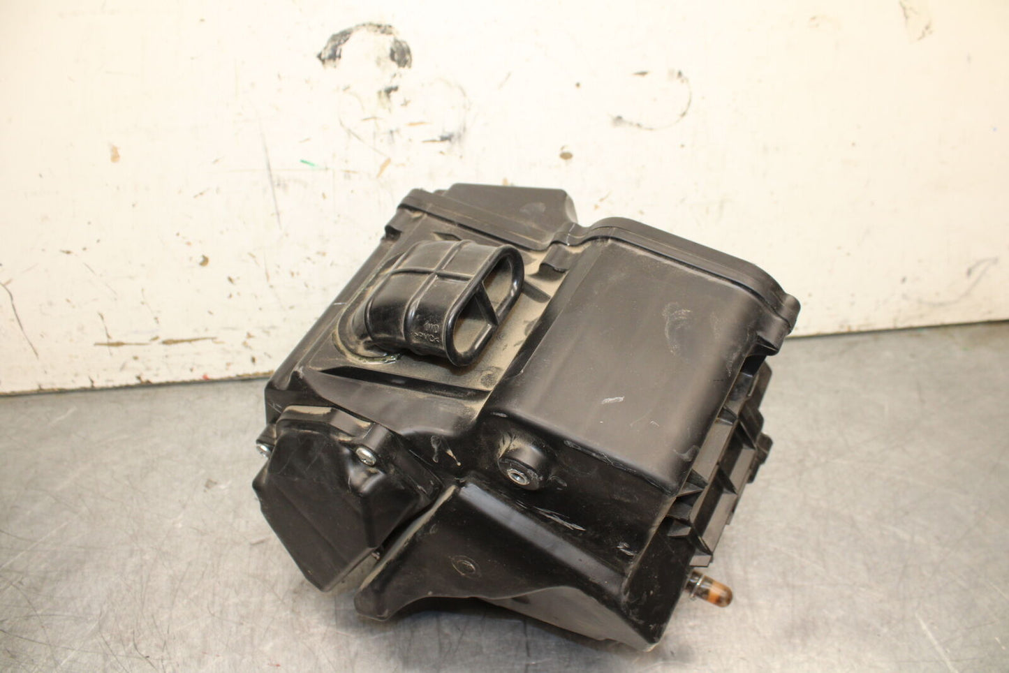 19-24 YAMAHA R3 AIRBOX AIR INTAKE FILTER BOX BB736