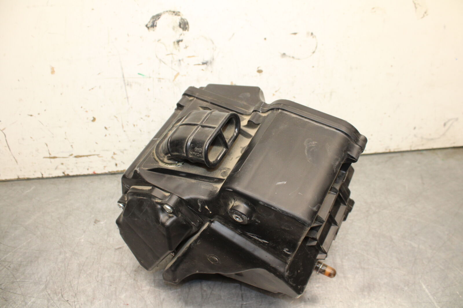 19-24 YAMAHA R3 AIRBOX AIR INTAKE FILTER BOX BB736