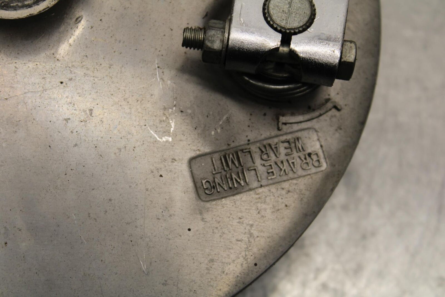 75 SUZUKI GT 550 REAR BACK DRUM BRAKE BB67