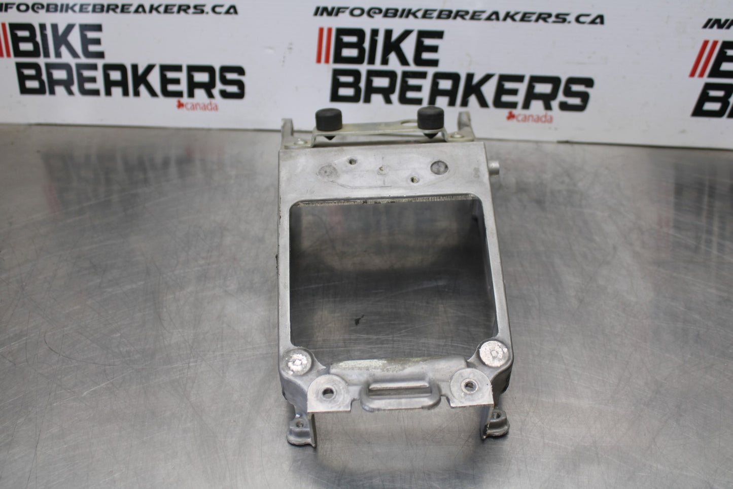 06-07 SUZUKI GSXR 600 REAR BACK TAIL SUBFRAME SUB FRAME BB178