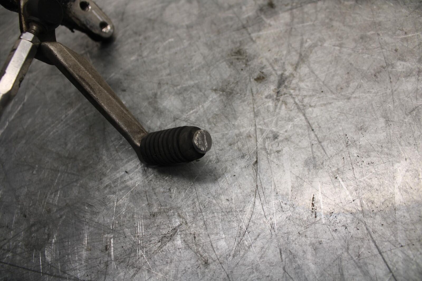 13 SUZUKI GSXR750 SHIFTER LINKAGE SHIFT LINK PEDAL BB474