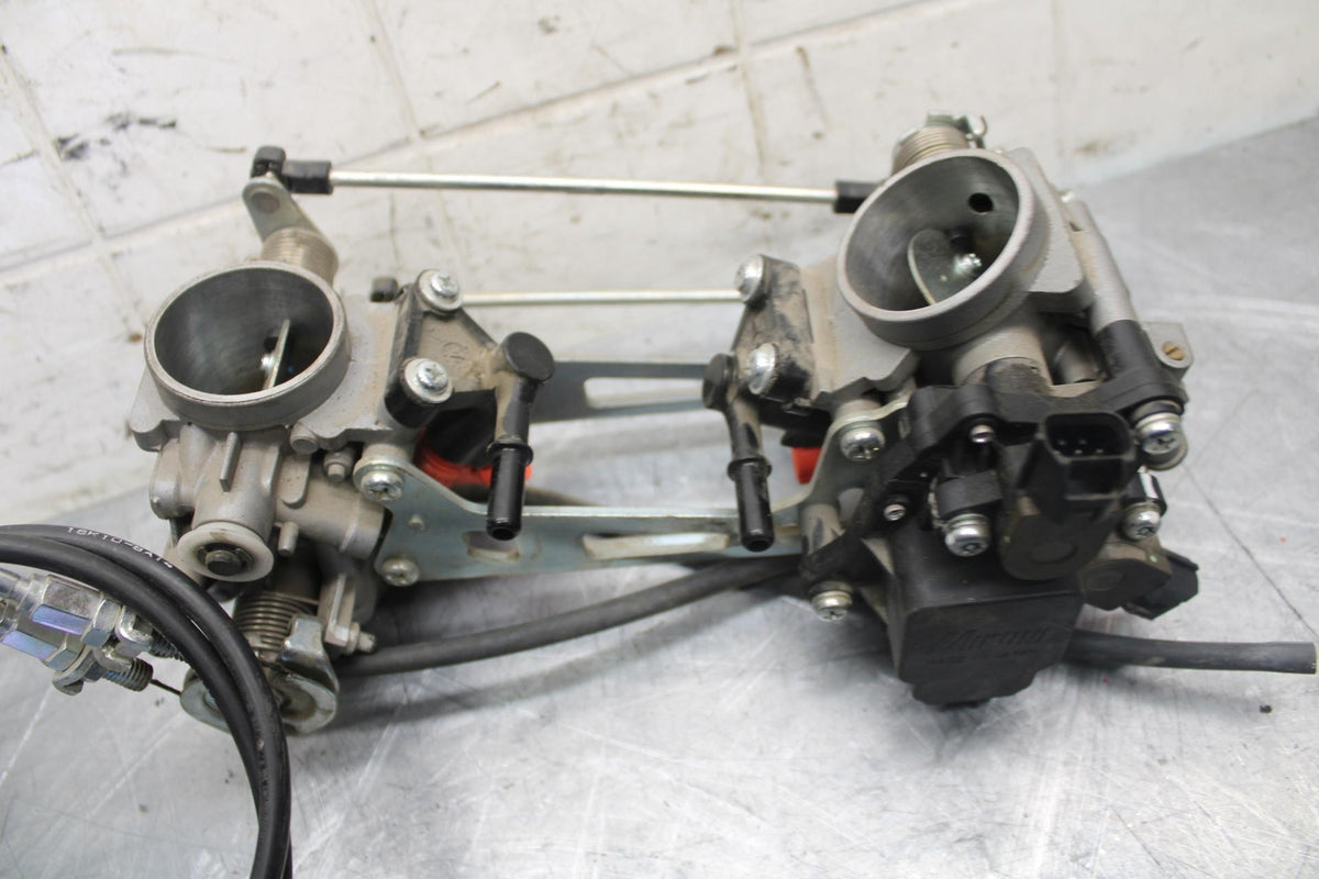2017 Suzuki SV650X SV650AL7 ABS MAIN FUEL INJECTORS / THROTTLE BODIES BB511